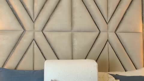 milarux online show from February 19, 9:36 pm