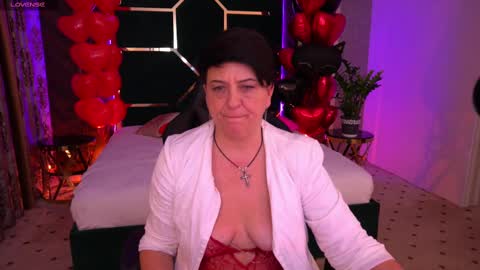 Snapshot of milaskyy chatting on February 16, 5:26 pm milaskyy online show from February 16, 5:26 pm