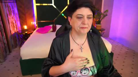 Snapshot of milaskyy chatting on March 9, 3:38 pm milaskyy online show from March 9, 3:38 pm