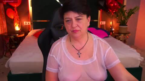 Snapshot of milaskyy chatting on February 27, 5:40 am milaskyy online show from February 27, 5:40 am