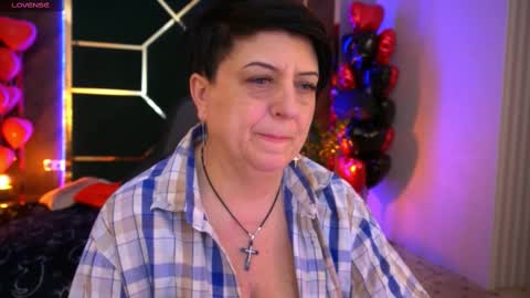 Snapshot of milaskyy chatting on February 25, 12:27 pm milaskyy online show from February 25, 12:27 pm