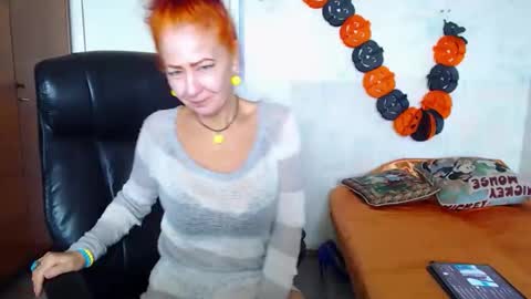 MilayaDFlow online show from November 13, 8:06 am