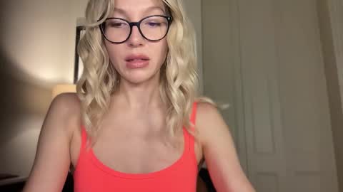 Mila online show from March 21, 4:33 pm