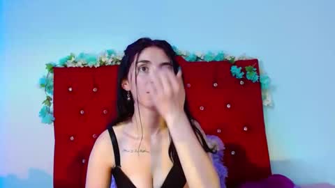 Ana online show from December 30, 3:23 pm