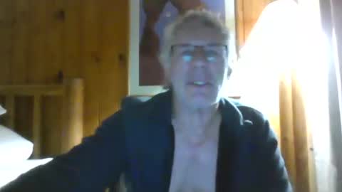 Milehi1958 online show from December 4, 2:05 pm