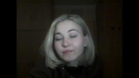 Snapshot of milena391630 chatting on February 19, 4:44 am Milena new nonude shy blonde natural online show from February 19, 4:44 am