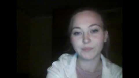 Snapshot of milena391630 chatting on February 14, 12:19 am Milena new nonude shy blonde natural online show from February 14, 12:19 am