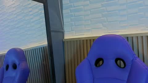 milena_lawson online show from May 13, 11:53 am