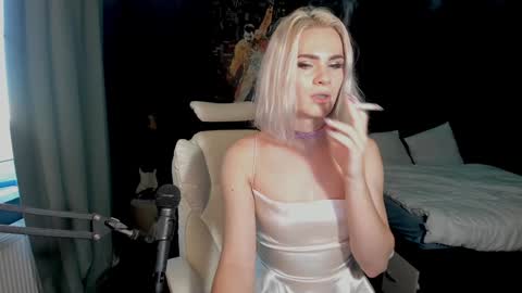 Milena online show from December 13, 7:47 am