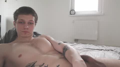 Snapshot of milesgoodboy chatting on January 24, 9:39 am Miles online show from January 24, 9:39 am