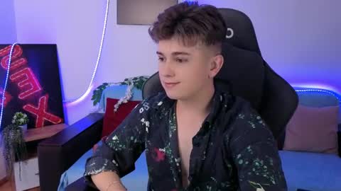 Miles online show from July 15, 7:29 pm