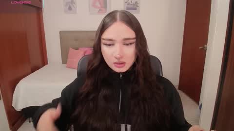 Miley online show from January 7, 4:01 pm