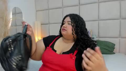 Miley online show from December 2, 12:47 pm