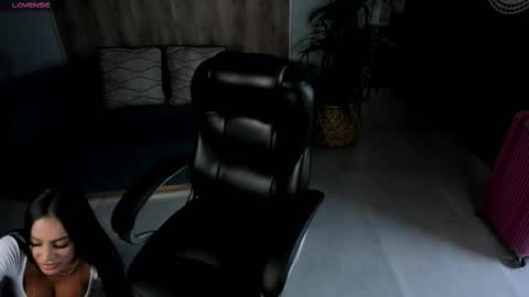 Miley Cruz  IG miley model23 online show from February 16, 7:23 pm