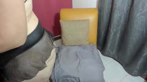 Snapshot of milf_brend chatting on January 30, 5:39 pm Milf Brend online show from January 30, 5:39 pm