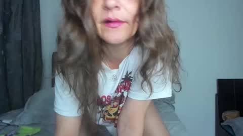 Victoria  online show from November 20, 1:37 am