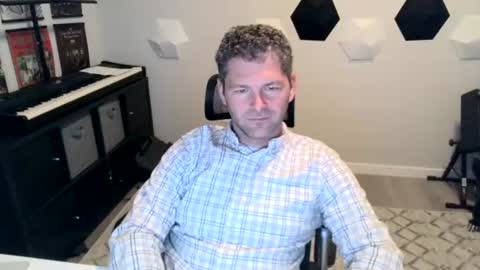 milf_hunter567 online show from October 31, 8:31 pm