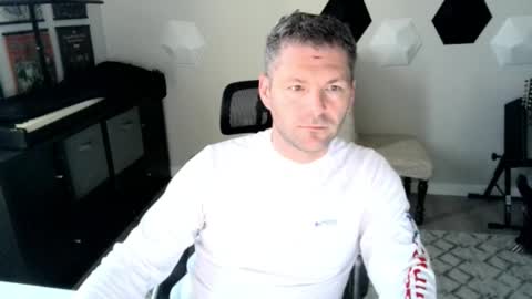 milf_hunter567 online show from October 15, 6:31 pm