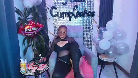  milf sikiu  online show from April 23, 10:44 pm