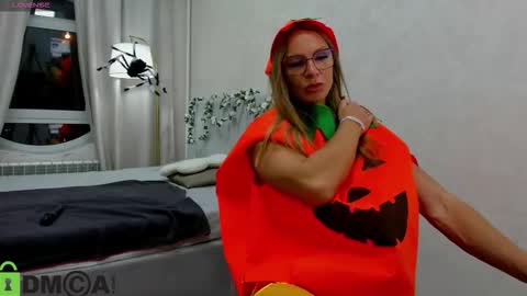 Thea NONUDE in public GMT2 Mon 3-9 AM Wed 3-9 AM Thur 3-9 AM Fri 3-9 AM Sun 3-9 AM. online show from October 31, 1:28 am