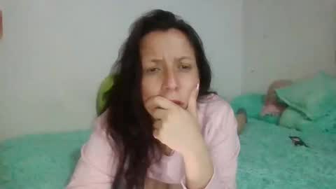 milfevha online show from March 1, 11:04 pm