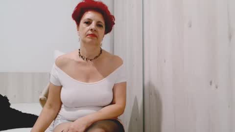 Milfsupreme online show from December 5, 1:09 pm