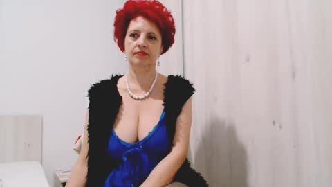 Milfsupreme online show from November 13, 4:09 pm