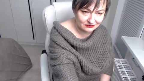 MilfScarlette online show from February 3, 10:25 am