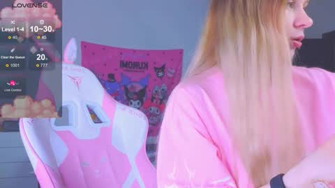 Milia online show from November 6, 10:24 pm