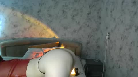 milissasii online show from October 29, 1:57 pm