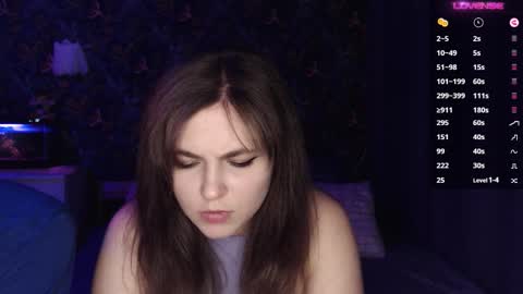 Stella and Neo online show from September 19, 5:33 am
