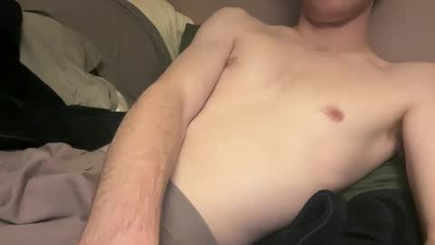 milkedboy964 online show from December 17, 2:51 am