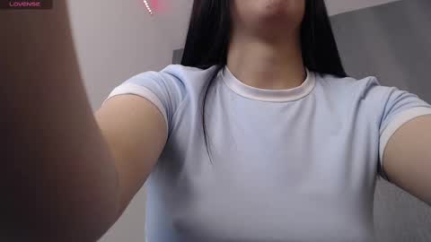 Amira online show from March 3, 1:23 pm