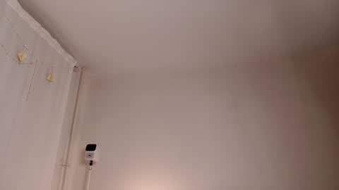 Snapshot of milky__way_ chatting on December 27, 4:32 pm milky__way_ online show from December 27, 4:32 pm