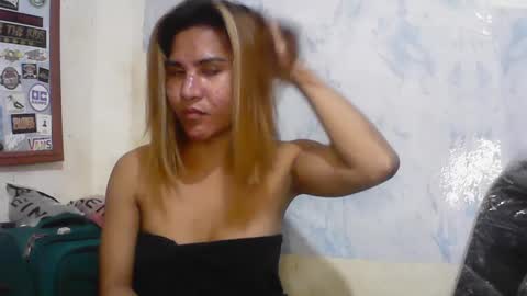 Snapshot of milky_babe91 chatting on March 10, 4:14 pm milky_babe91 online show from March 10, 4:14 pm
