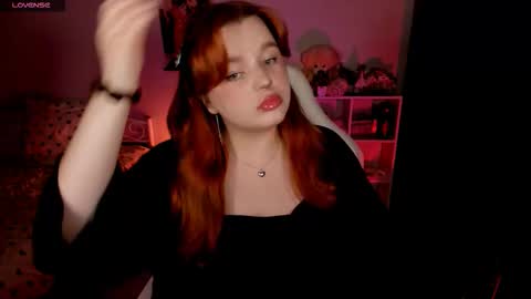 Lisa online show from October 19, 3:49 pm