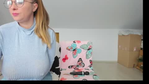 Livia online show from November 28, 8:10 am