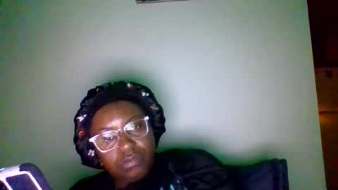 Snapshot of milkyway5555 chatting on December 12, 1:43 am Pretty wet brown online show from December 12, 1:43 am