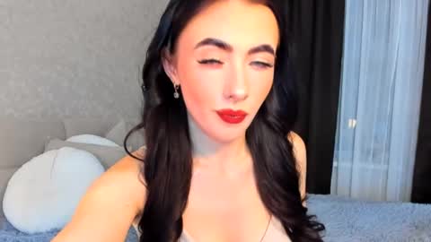 milla moore online show from October 15, 5:03 pm