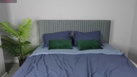 Hello  Im Mila online show from October 4, 9:51 am