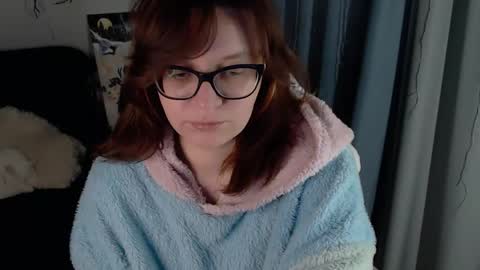 Milla online show from May 2, 11:21 pm