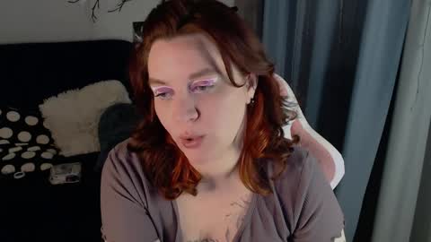 Milla online show from May 10, 11:55 pm