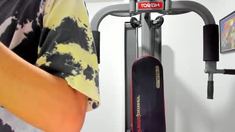 Snapshot of miller_fit_ chatting on February 15, 1:10 am Lissa online show from February 15, 1:10 am