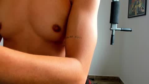 Snapshot of miller_fit_ chatting on February 8, 5:50 pm Lissa online show from February 8, 5:50 pm
