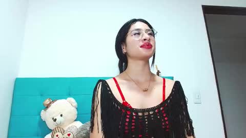 Snapshot of miller_sweet chatting on February 24, 8:36 pm Aleja online show from February 24, 8:36 pm