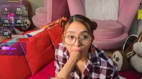 milleyjones_ online show from November 25, 12:48 pm