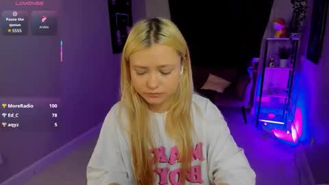 Millie online show from October 5, 4:14 pm