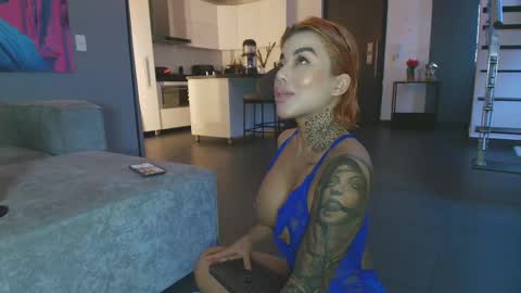 Snapshot of milliejhonson chatting on February 24, 12:05 pm Mila online show from February 24, 12:05 pm