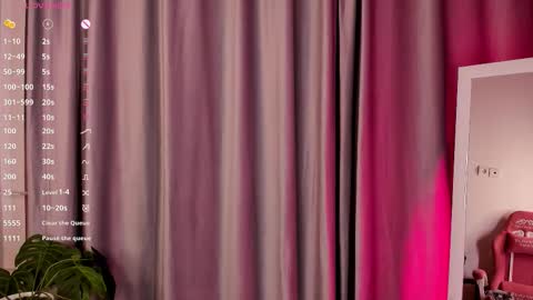 milliminimouse online show from December 2, 11:36 pm