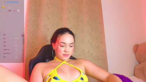 Snapshot of milly_01 chatting on January 8, 5:05 am Milly online show from January 8, 5:05 am